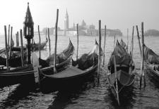 Italy-VeniceSunrise2HzBW.jpg