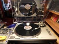 Scratch_and_Company_The_Upsetters_Chapter_1_on_the_turntable.jpg